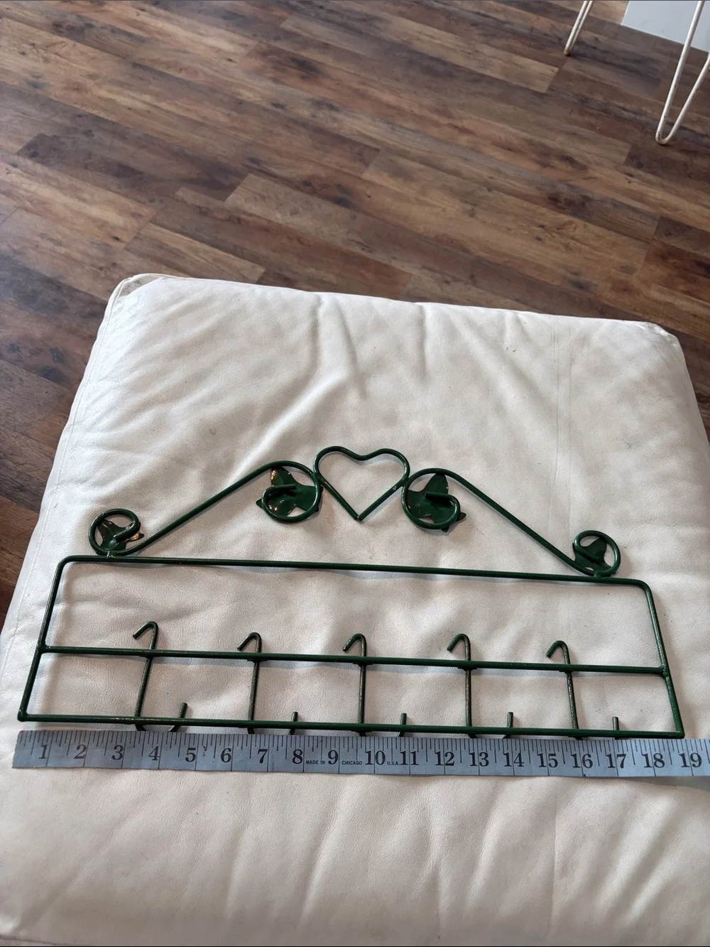 DARK GREEN METAL WALL DECOR WITH FIVE HOOKS